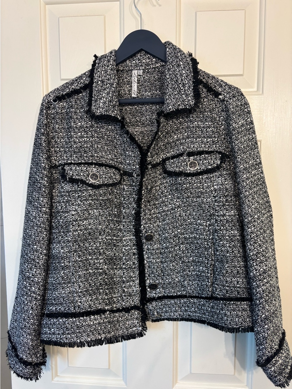 Lulu B Women's Black & White Tweed Jacket - Classic Structured Coat